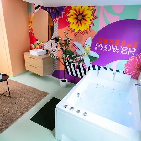 Capsule Flower - Balneo - Cinema - Billard - Nintendo Switch - Centre Mons
