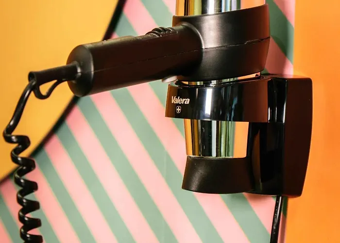 Capsule Flower - Balneo - Cinema - Billard - Nintendo Switch - Centre Apartment Mons